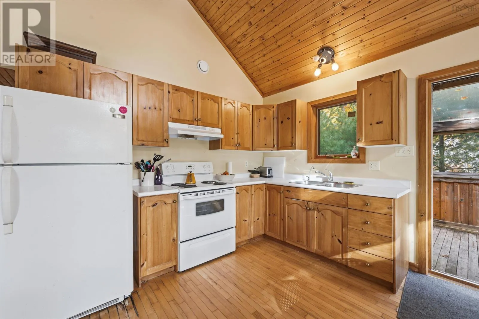142 Canyon Point Road