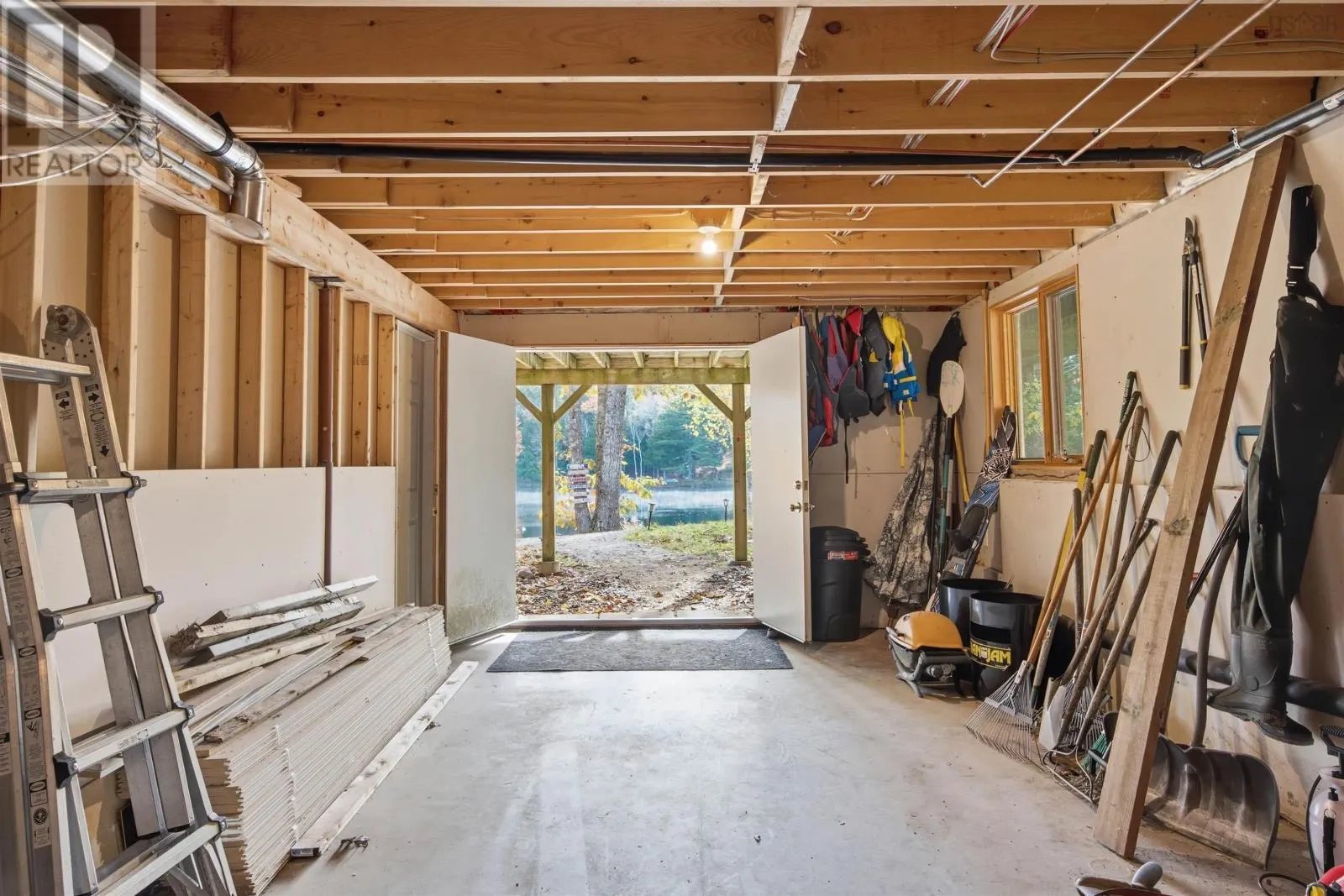 142 Canyon Point Road