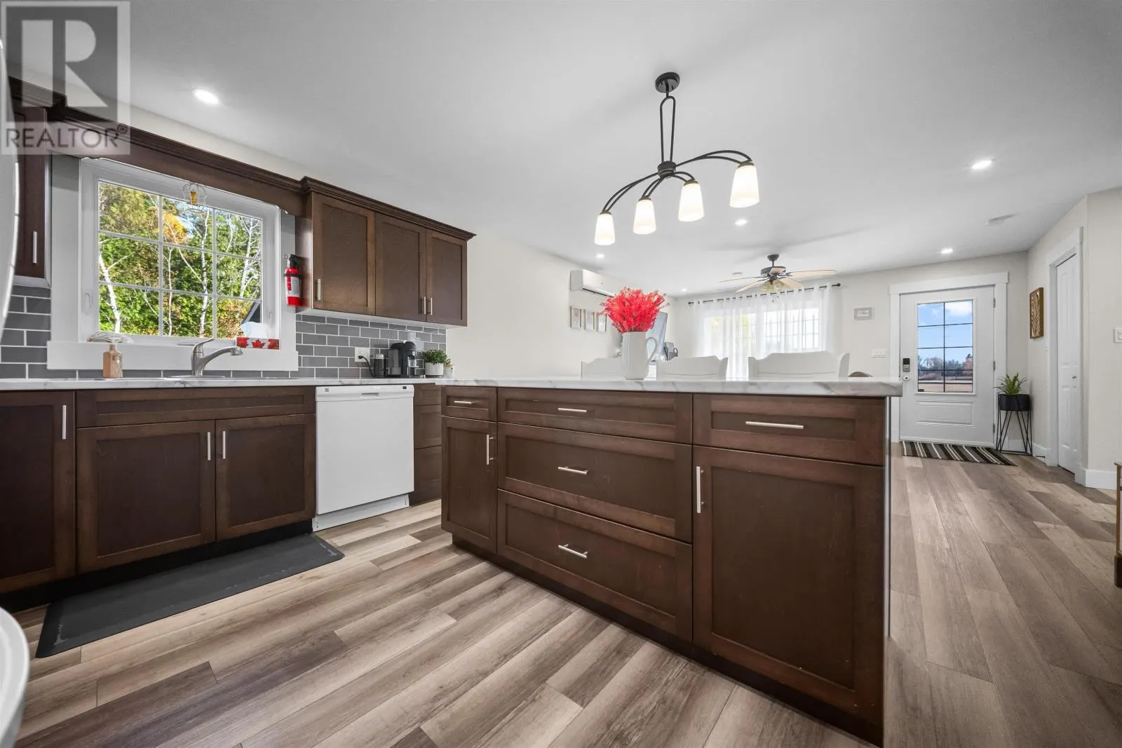879 Ellerslie Road