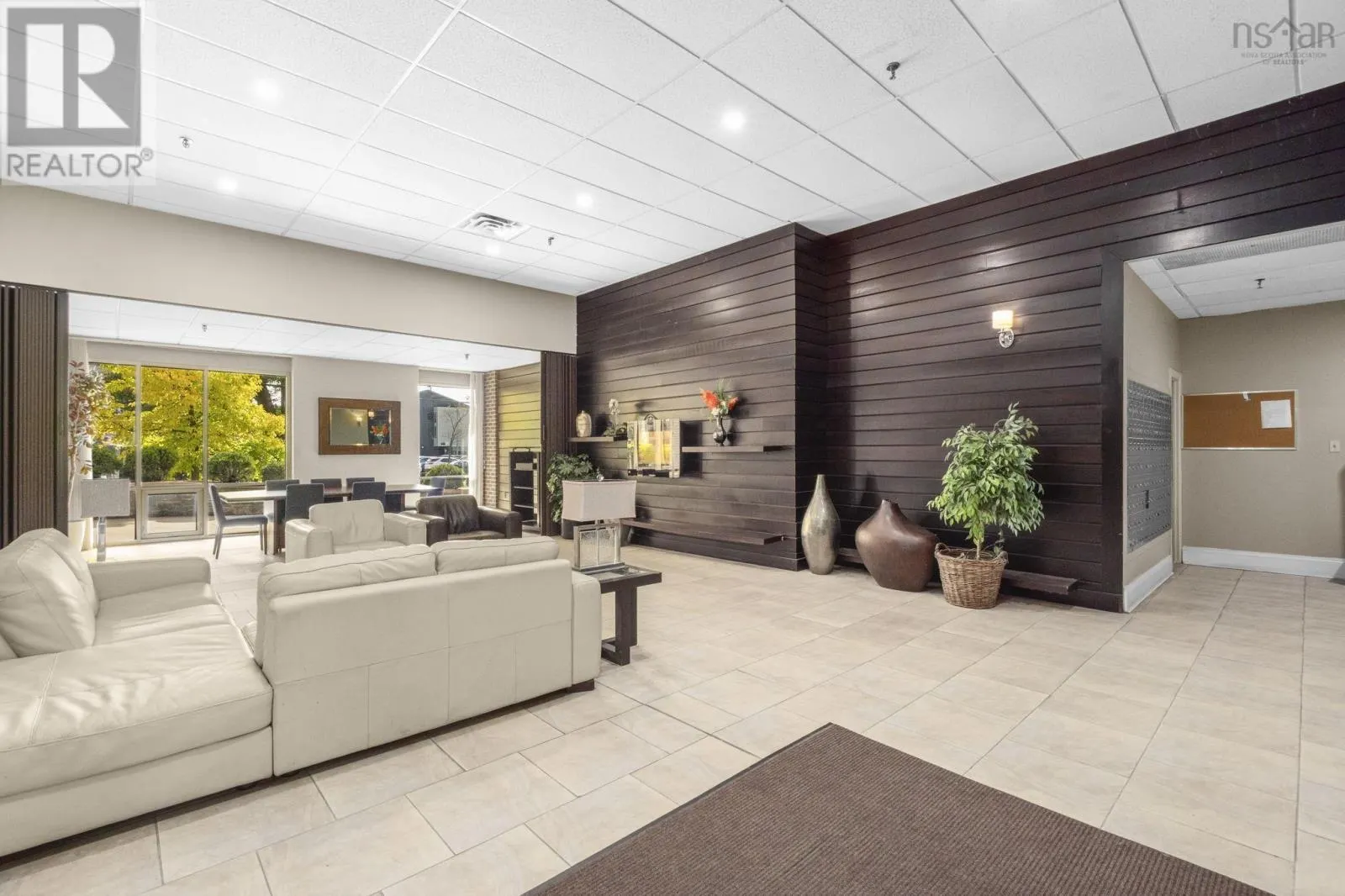 1003 6369 Coburg Road