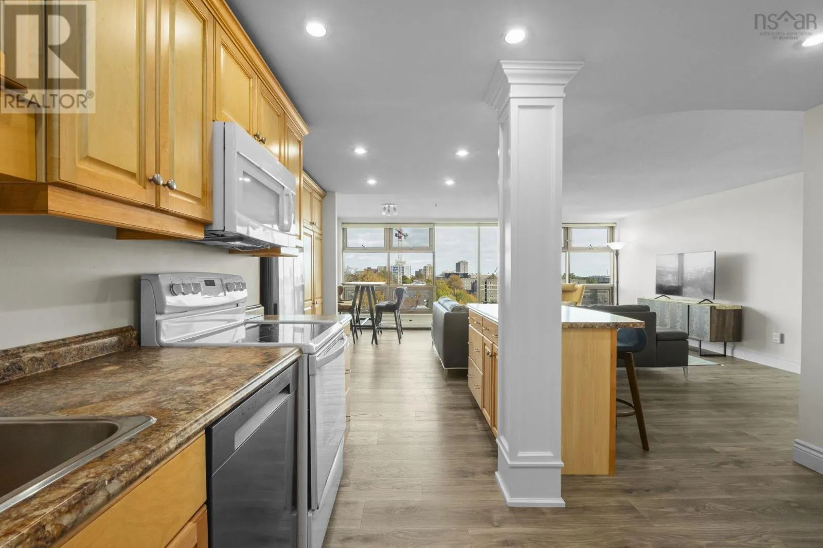 1003 6369 Coburg Road