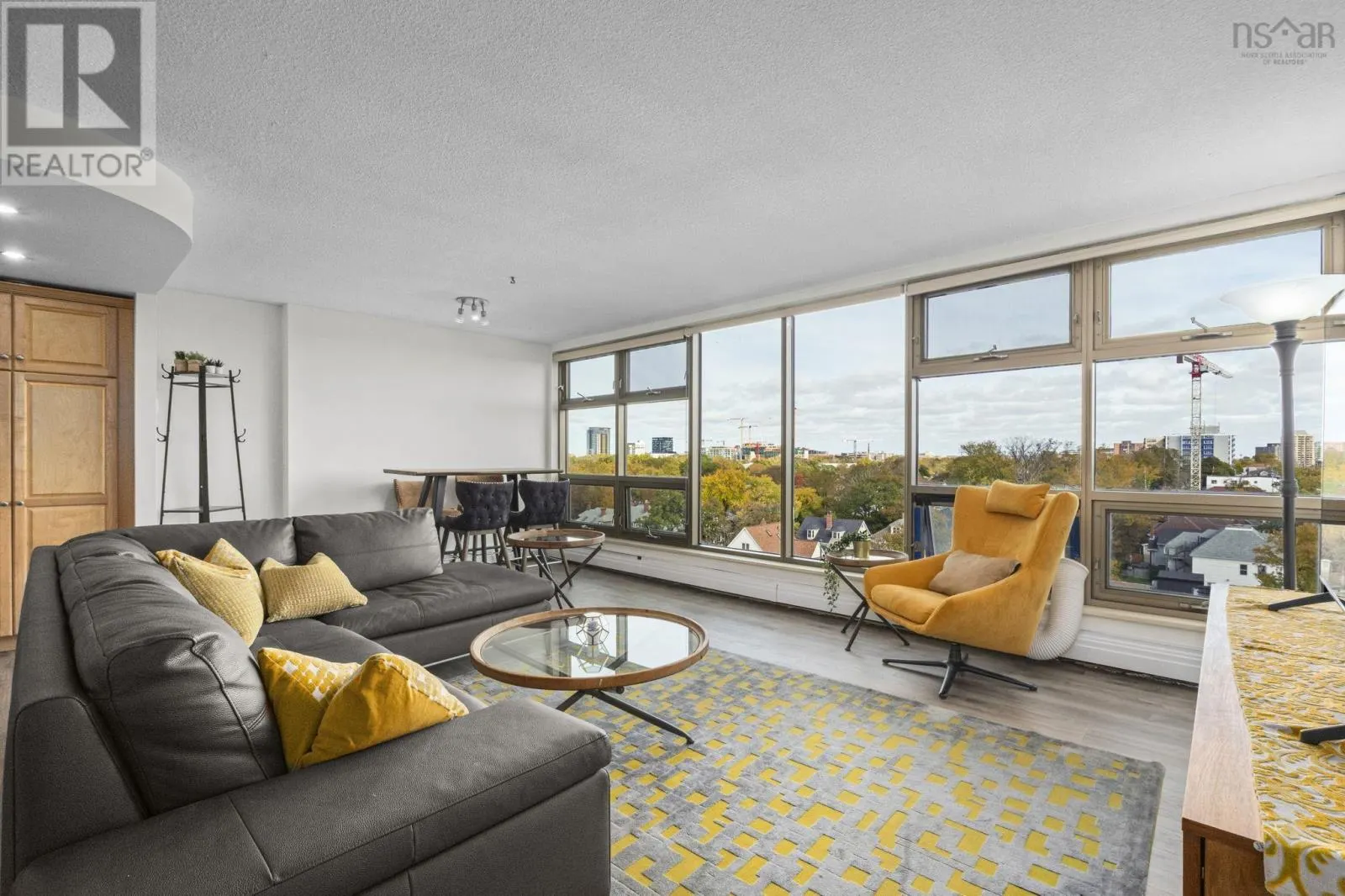 1003 6369 Coburg Road