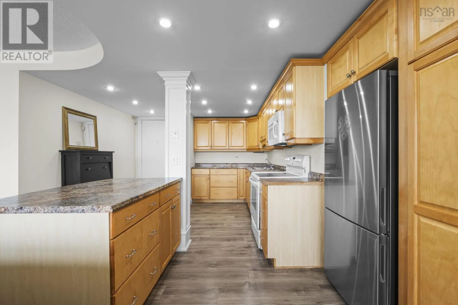 1003 6369 Coburg Road