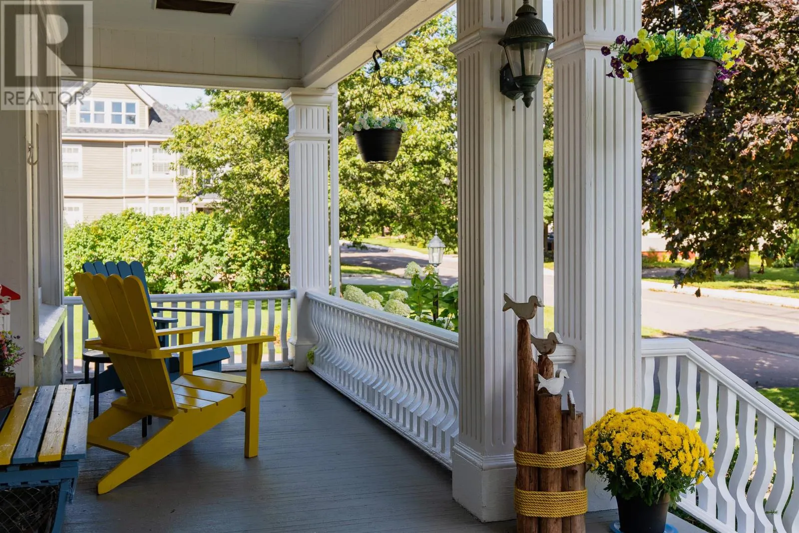 156 Summer Street S