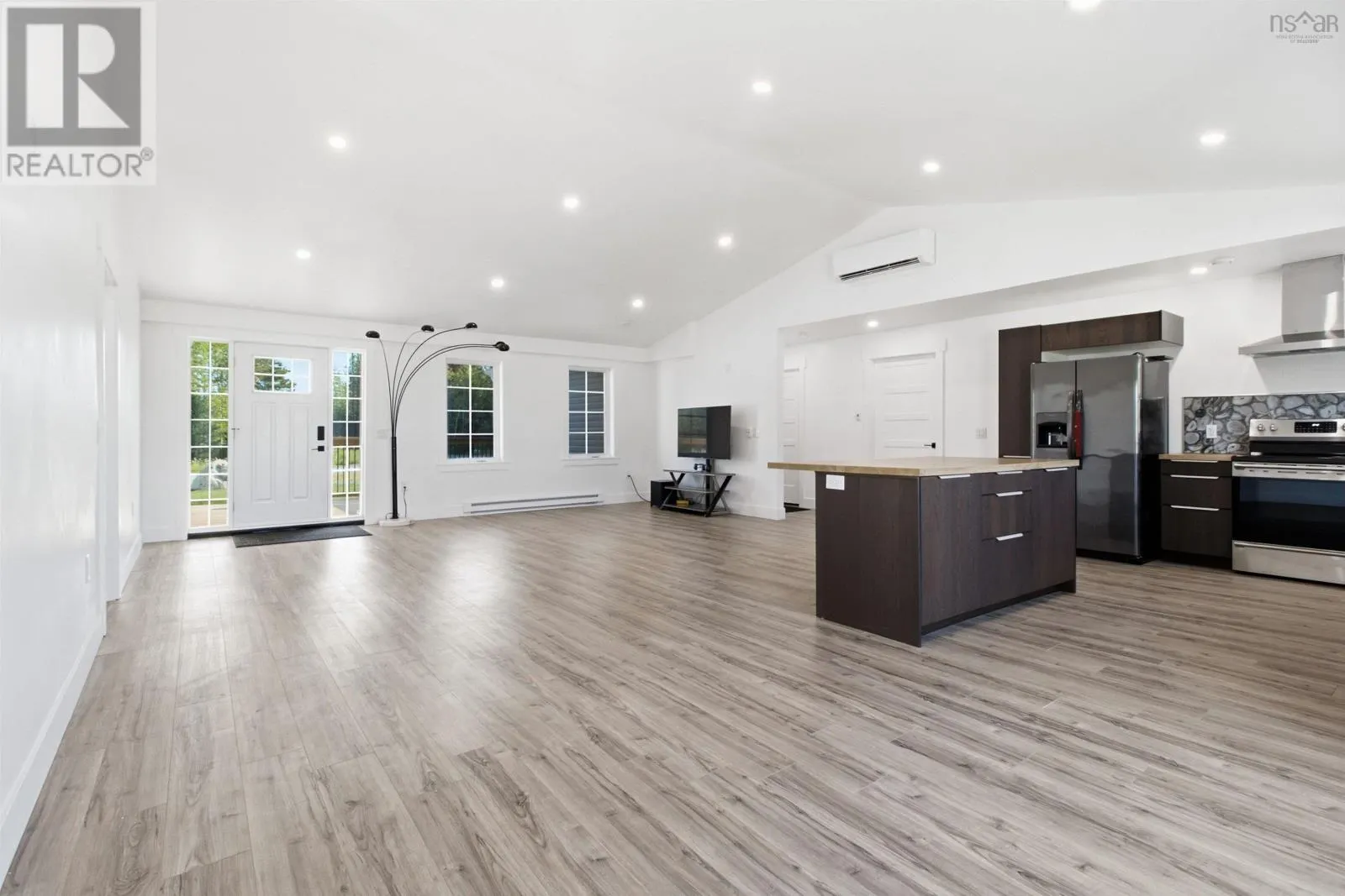 42 Bretton Woods Road