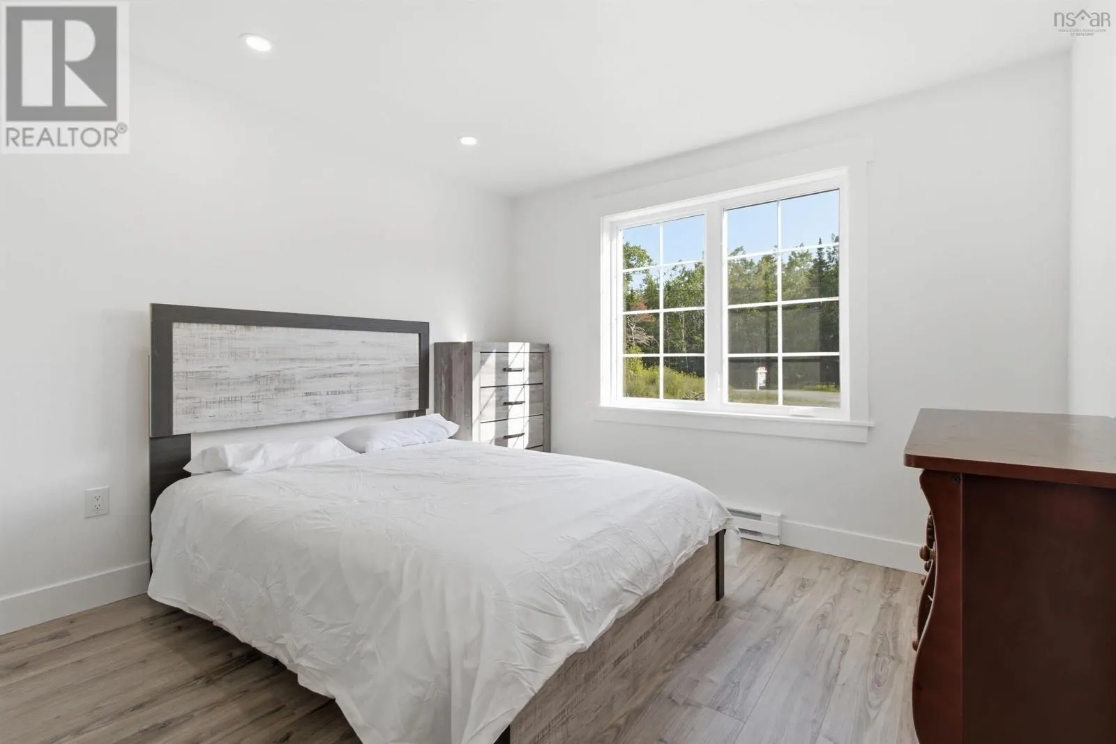 42 Bretton Woods Road