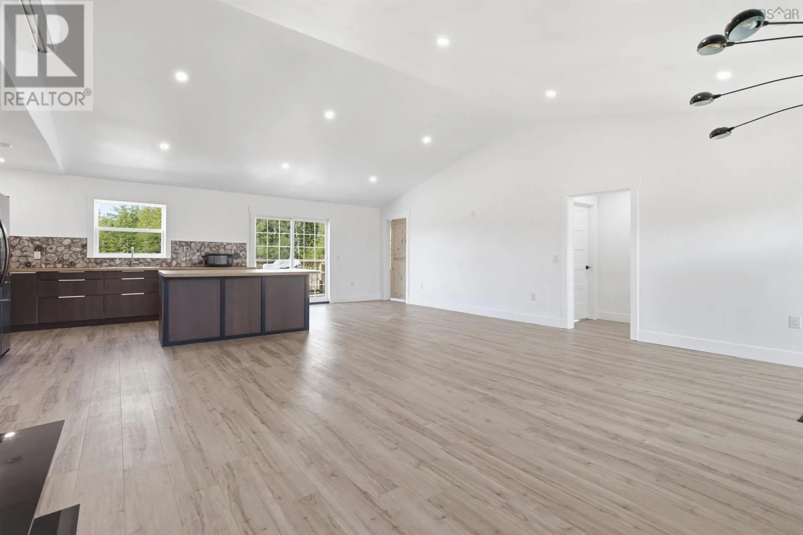 42 Bretton Woods Road