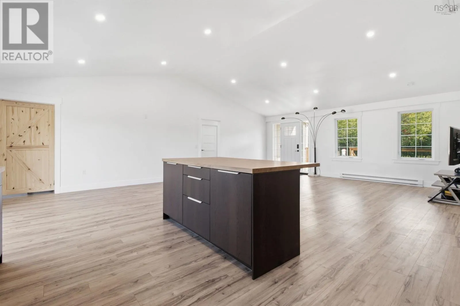 42 Bretton Woods Road