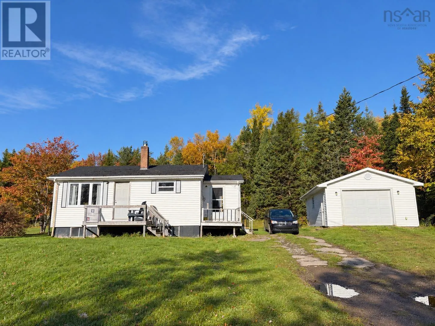 519 Cenotaph Road