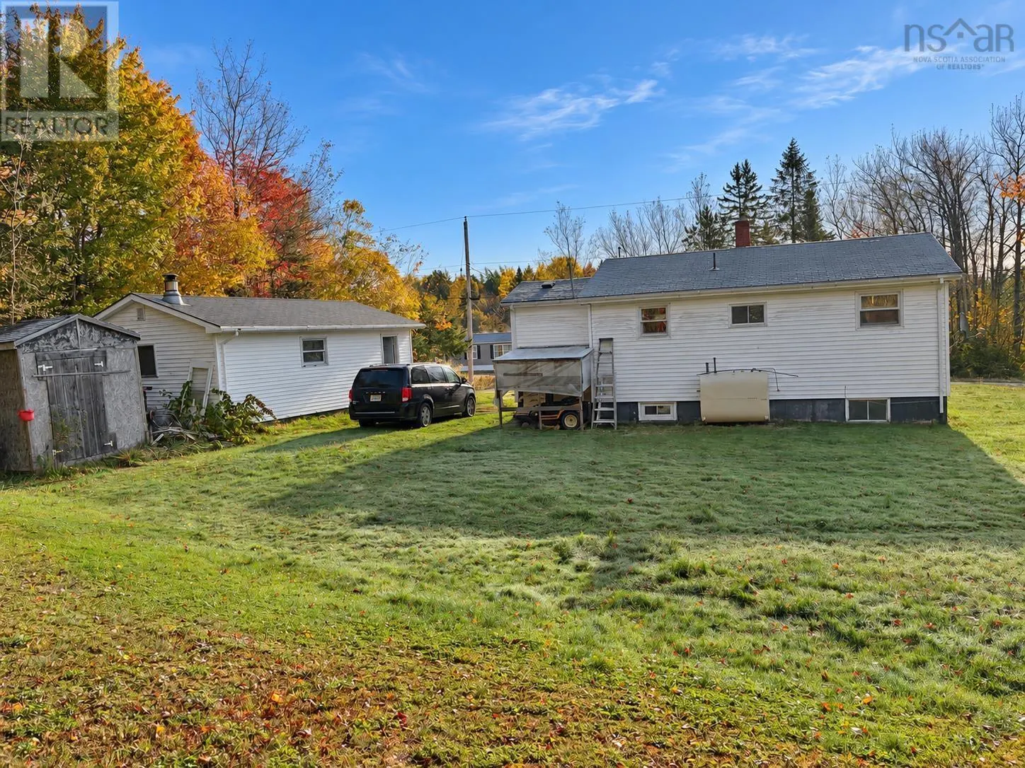 519 Cenotaph Road
