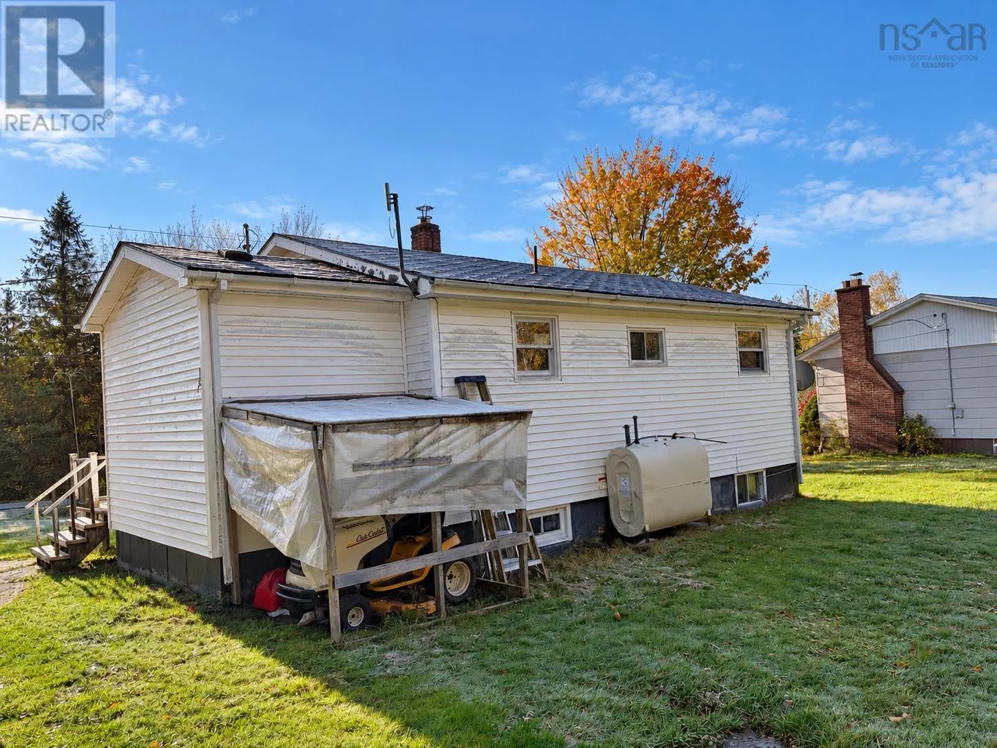 519 Cenotaph Road