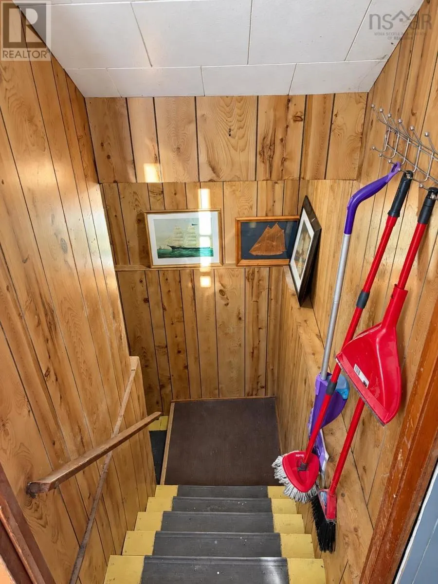 519 Cenotaph Road