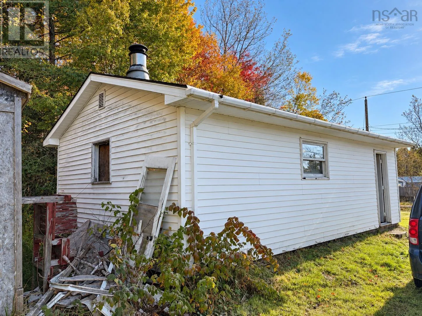 519 Cenotaph Road