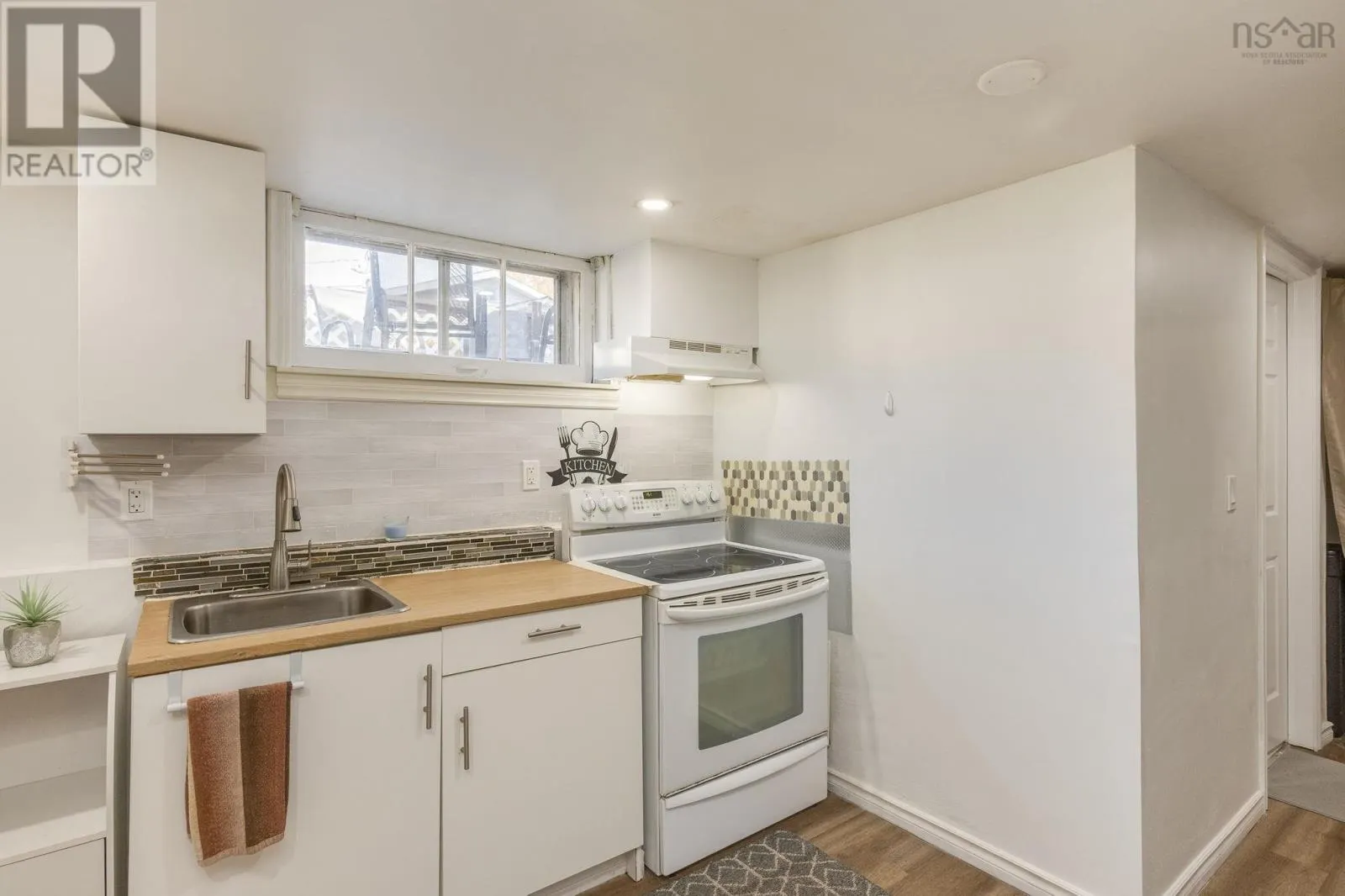 148 Maple Avenue