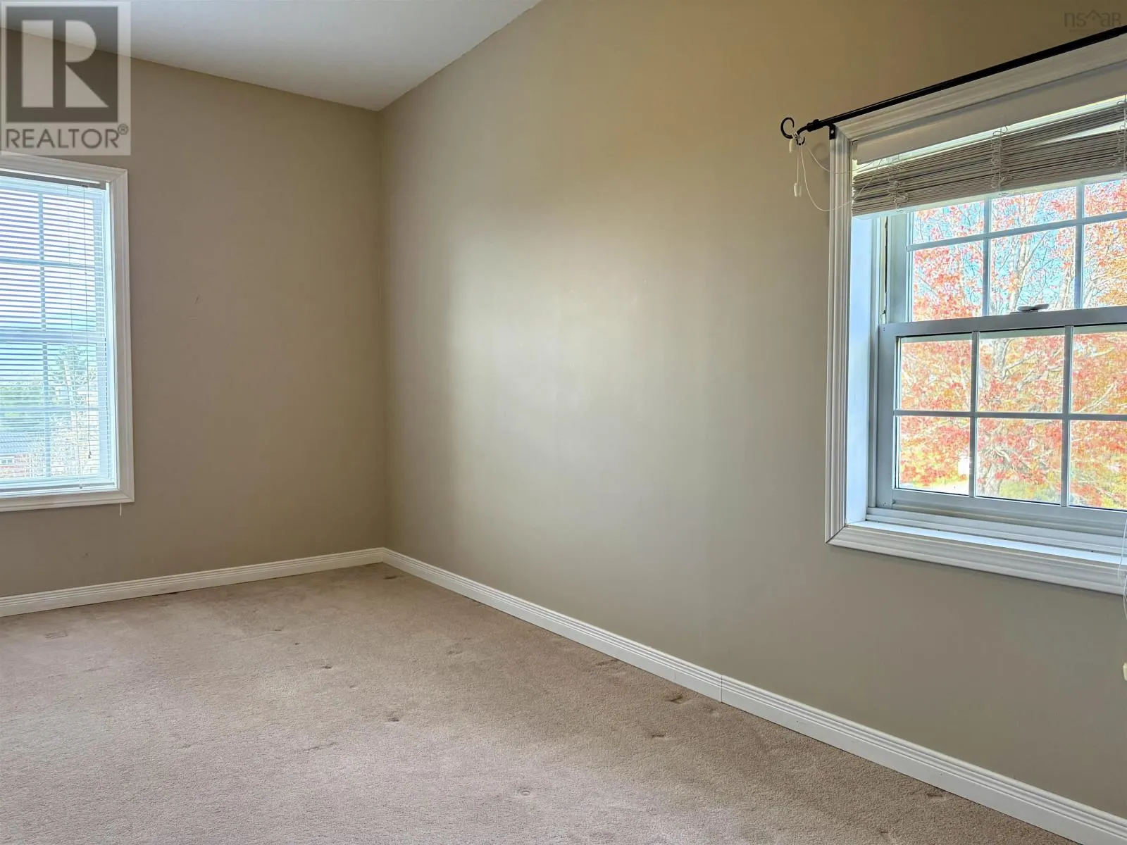 84/86 Elm Street
