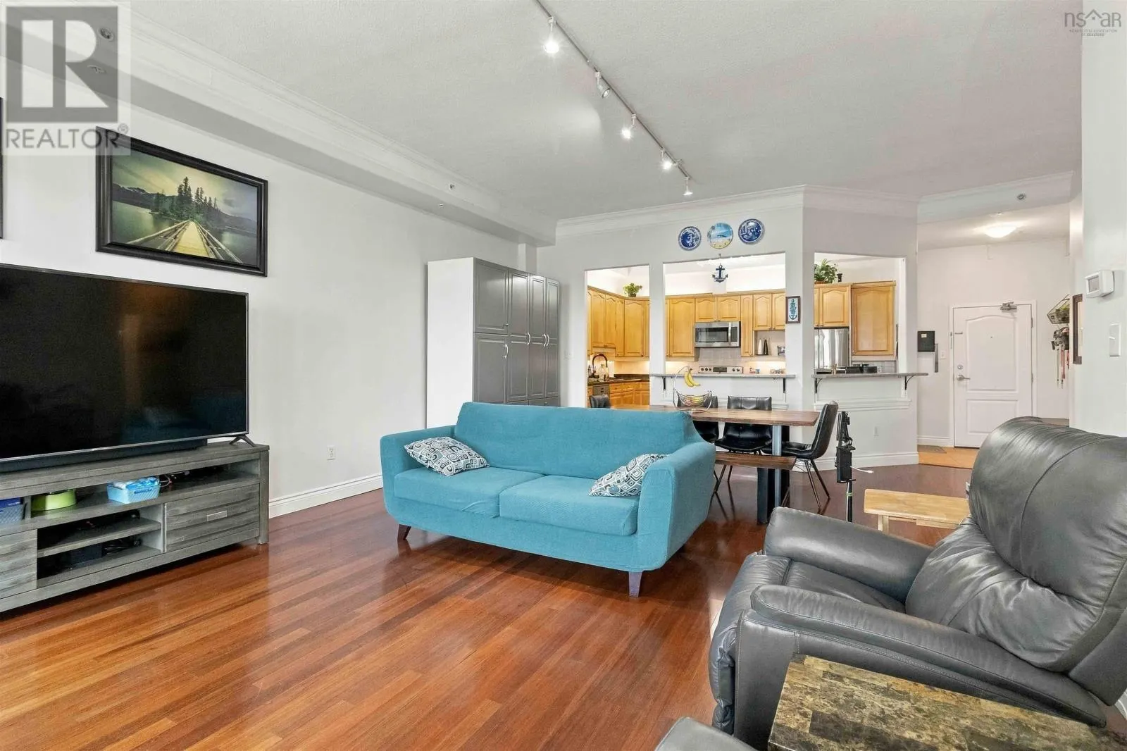 Unit 410 79 Bedros Lane