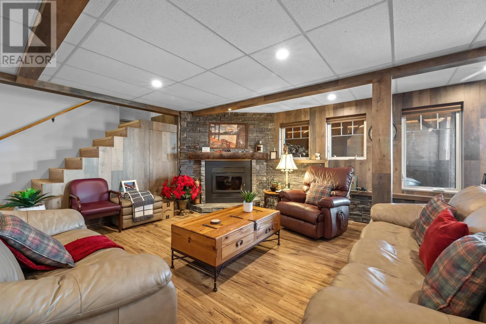 77 Highland View Drive