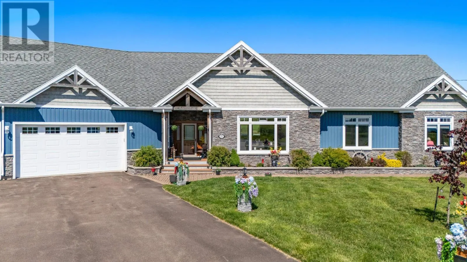 77 Highland View Drive