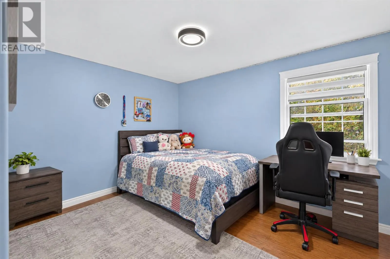 31 Sidmount Avenue