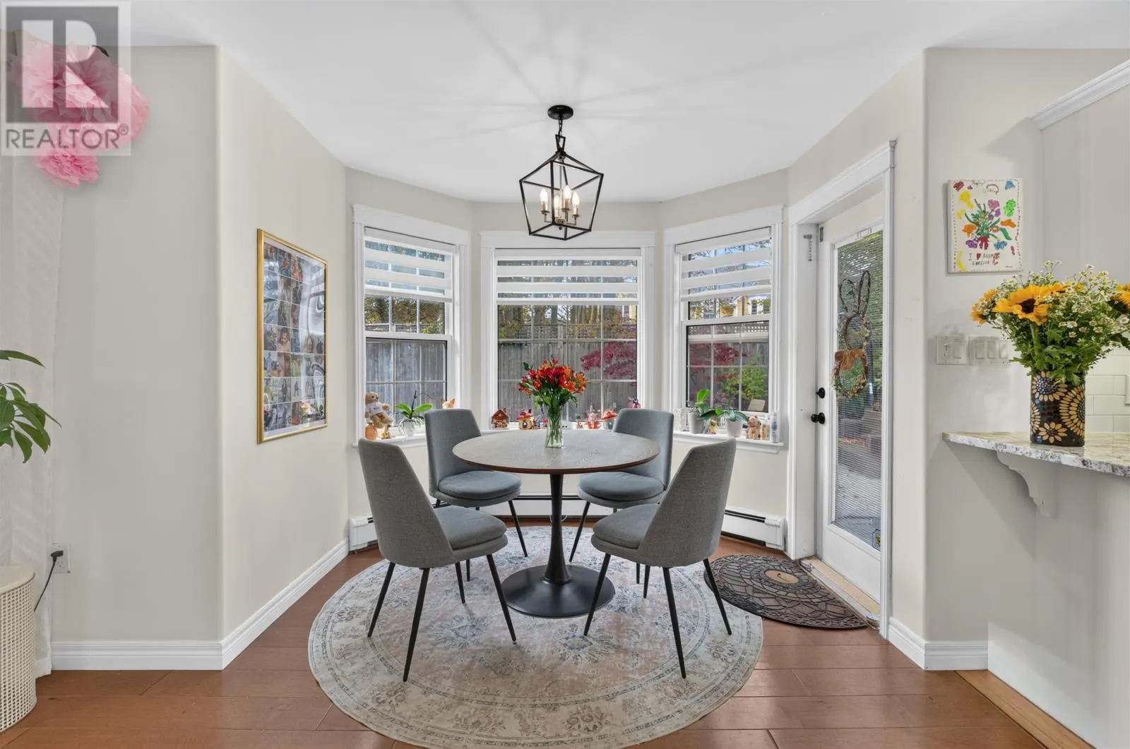 31 Sidmount Avenue