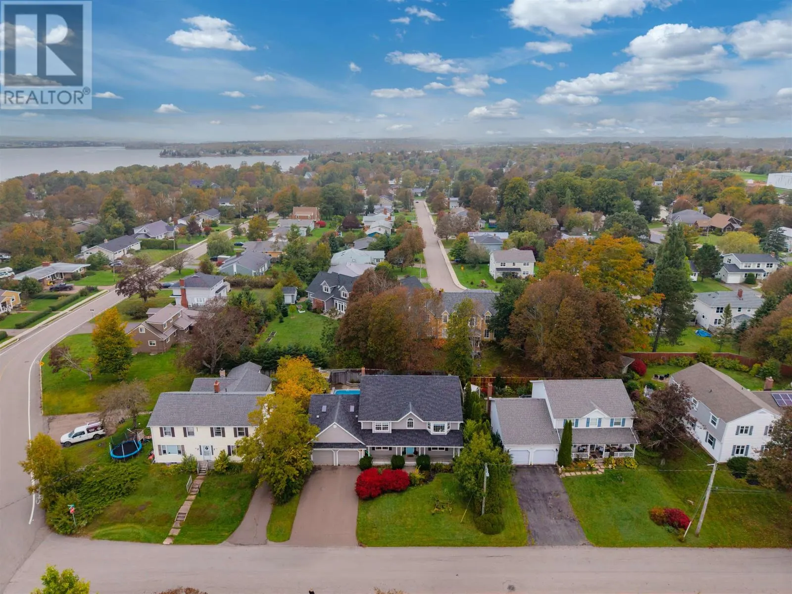31 Sidmount Avenue