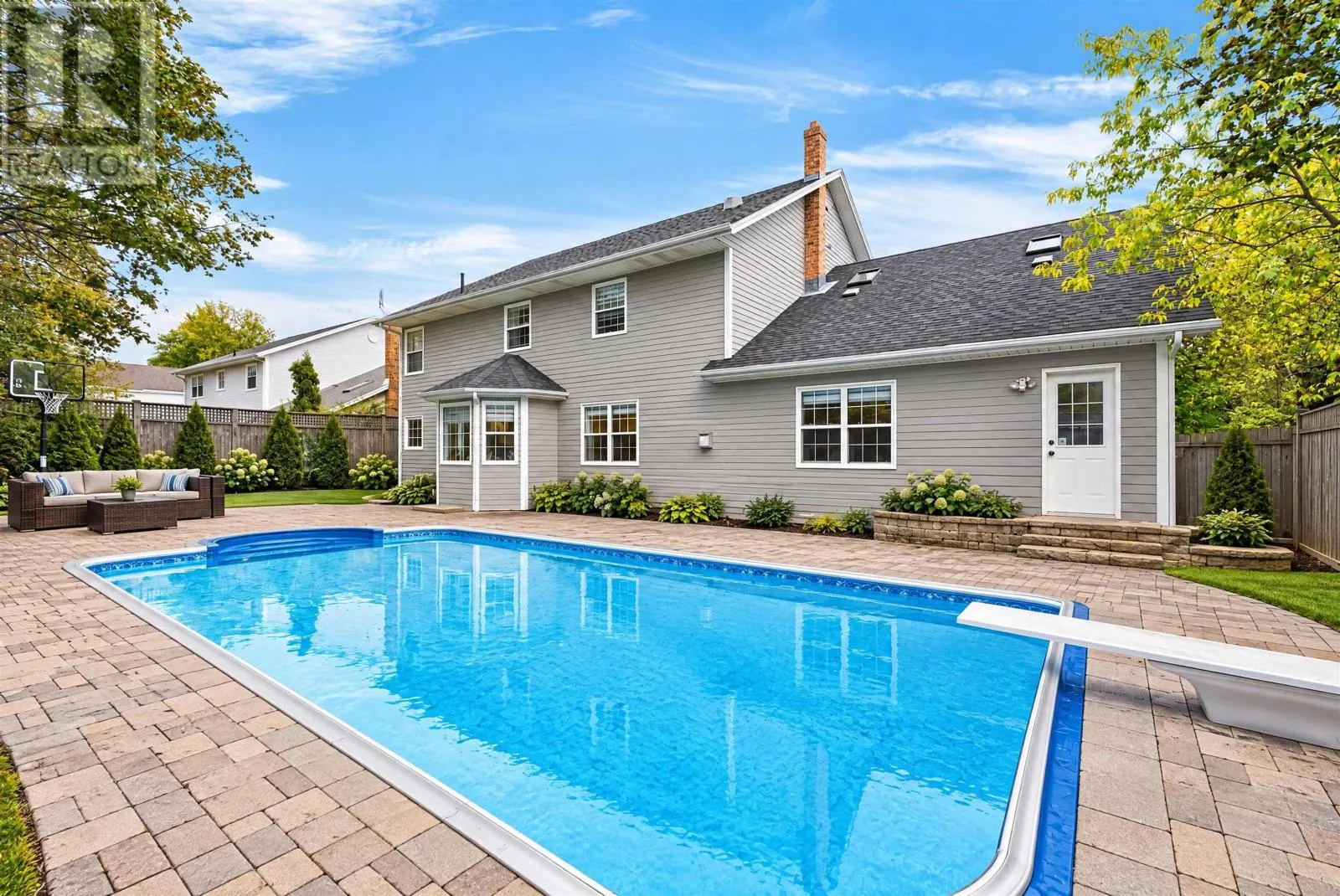 31 Sidmount Avenue