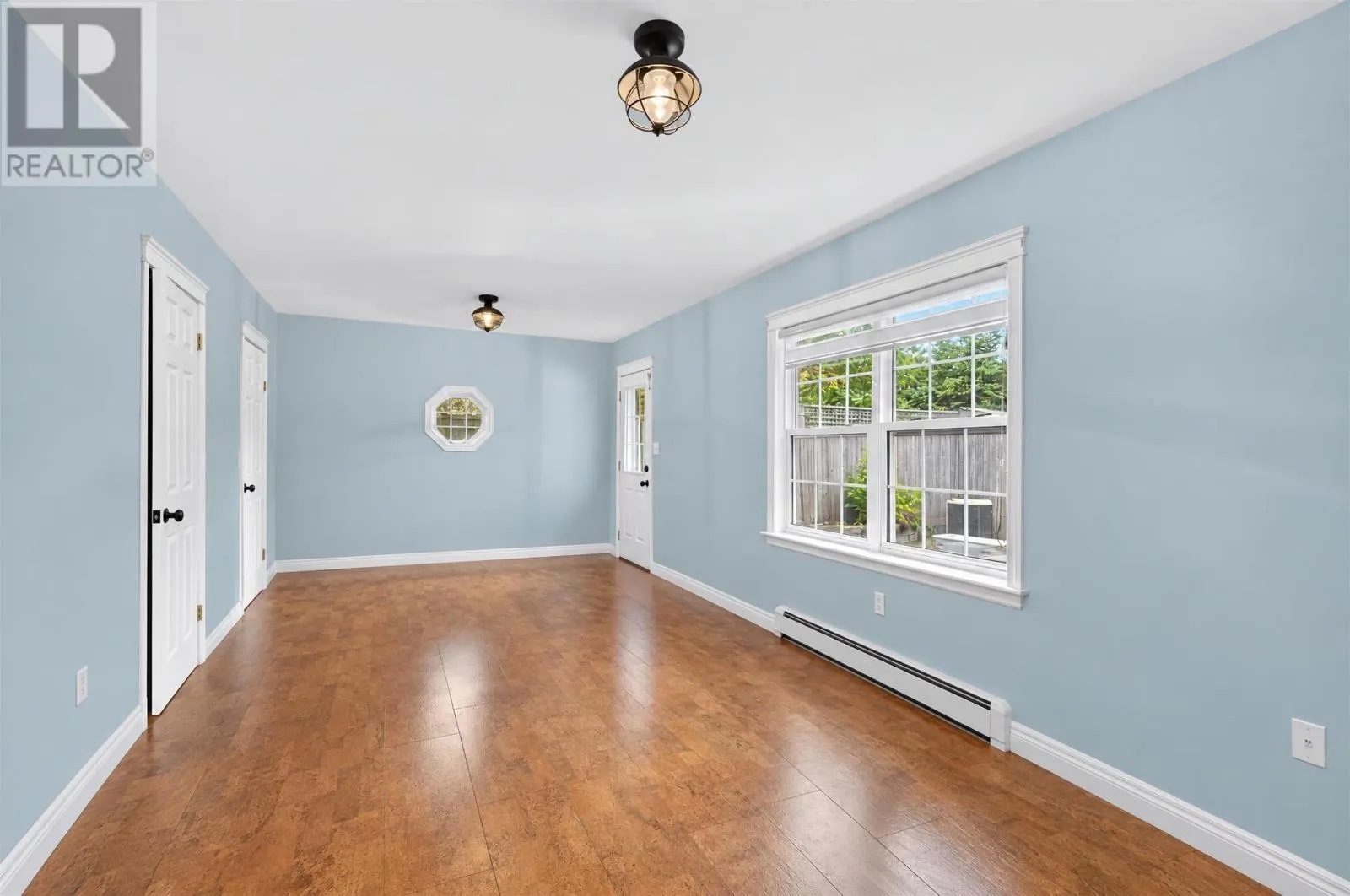 31 Sidmount Avenue