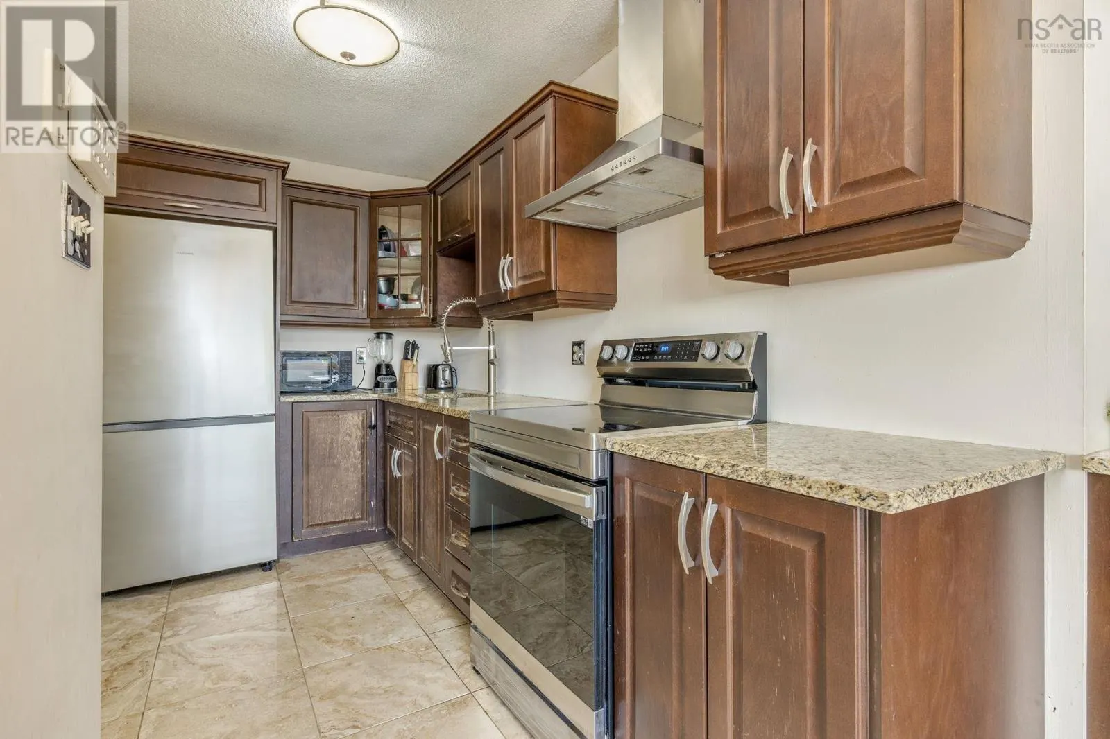 1503 6369 Coburg Road