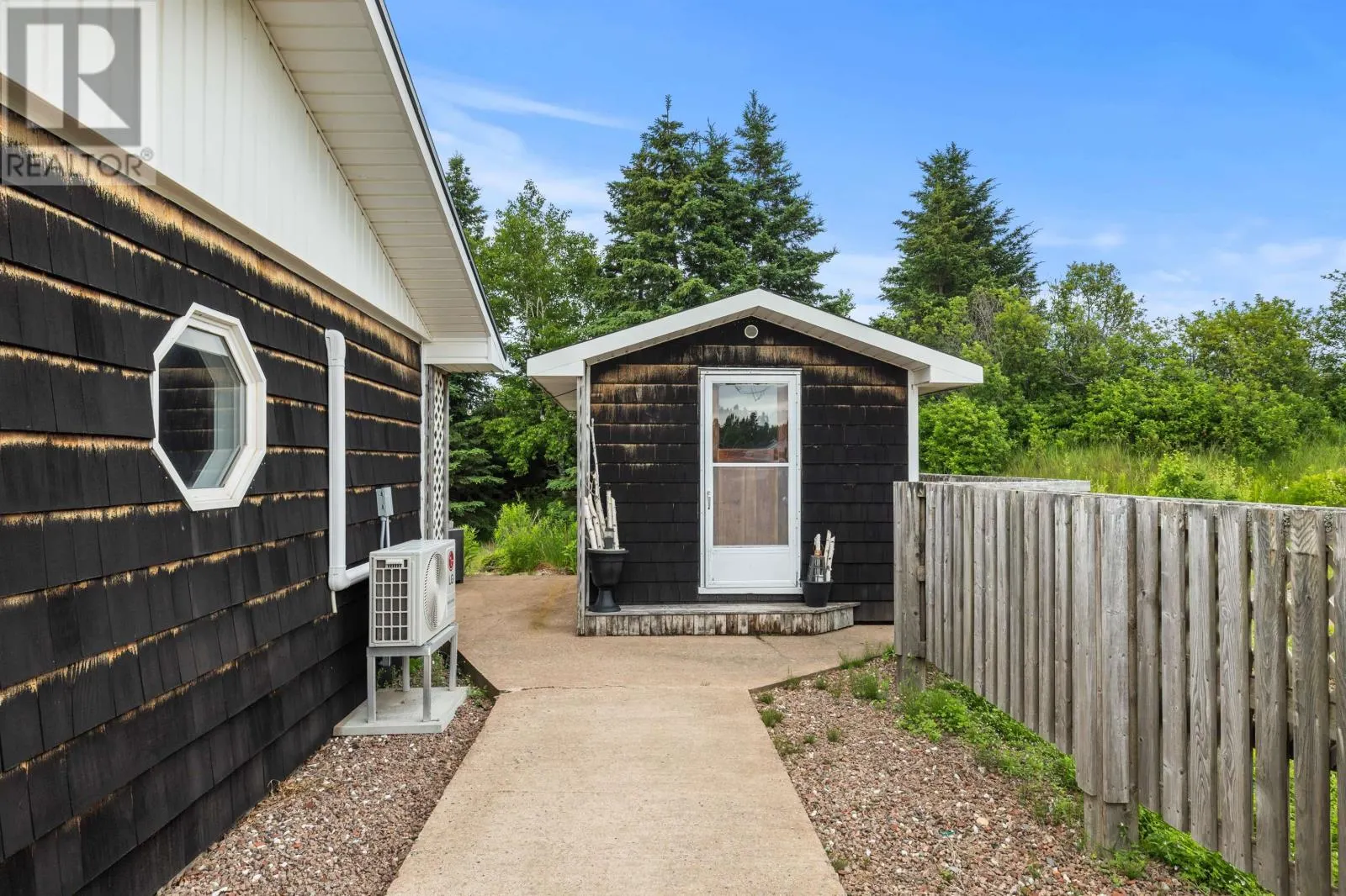 2482 Winsloe Road