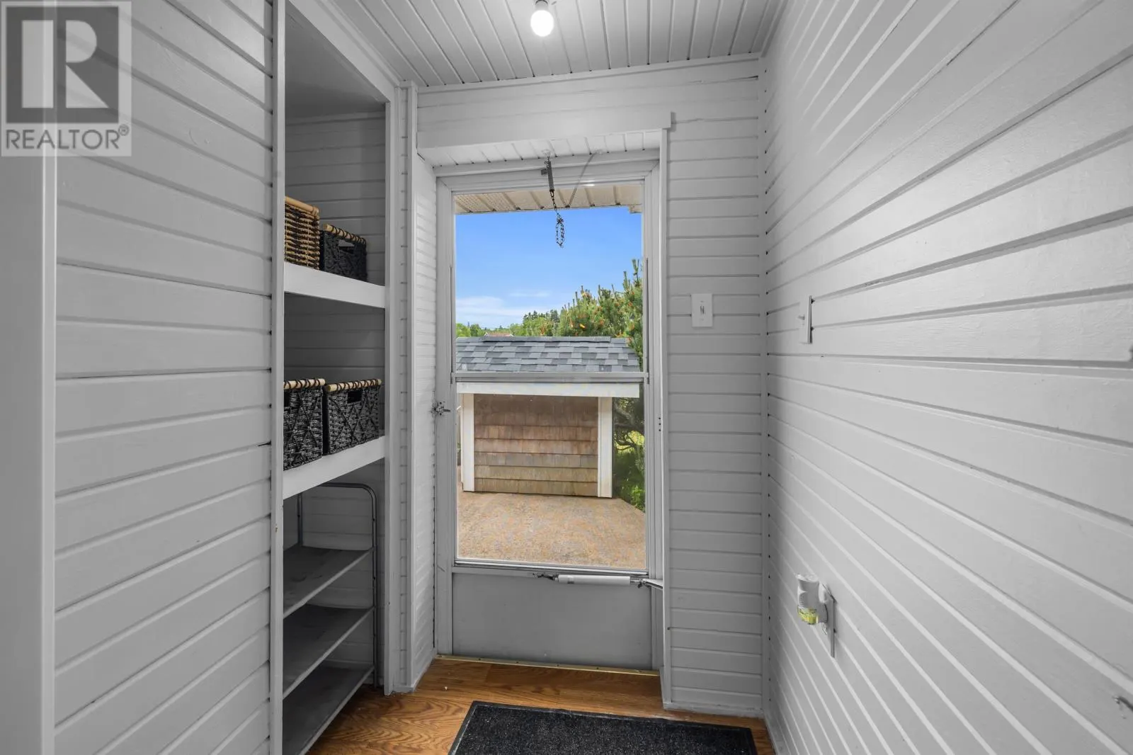 2482 Winsloe Road