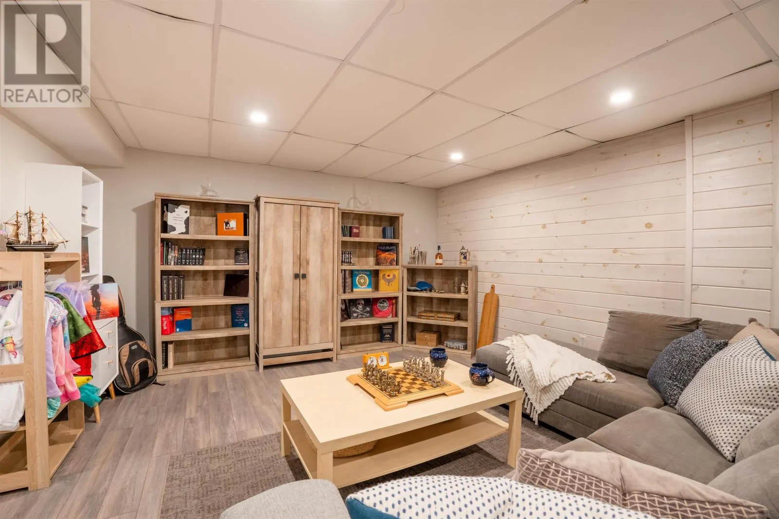 113 GREENSVIEW Drive