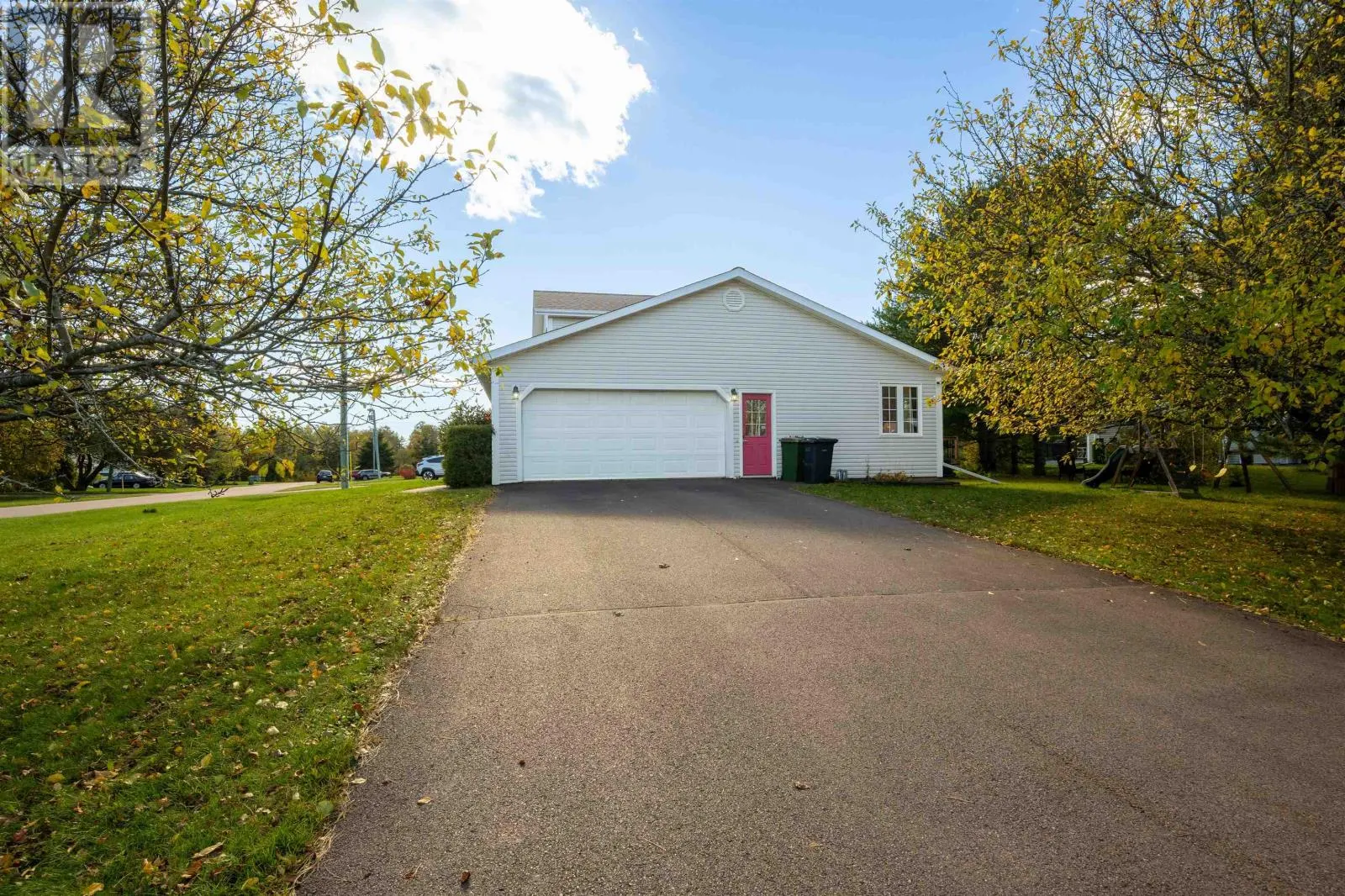 113 GREENSVIEW Drive