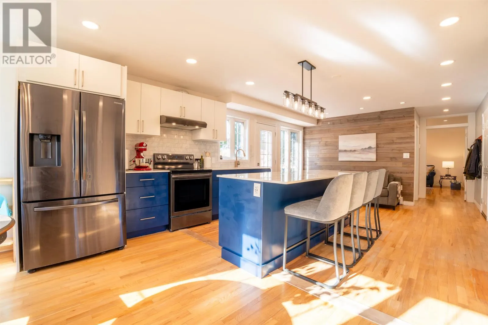113 GREENSVIEW Drive