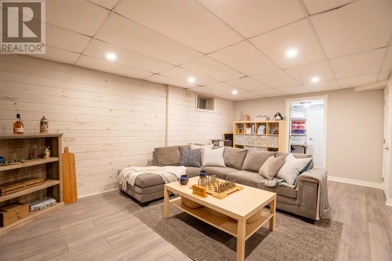 113 GREENSVIEW Drive