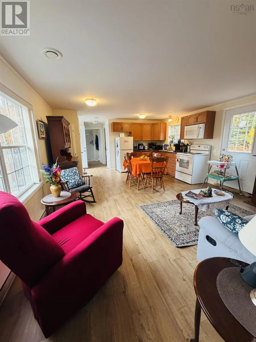 31 Lakefield Drive