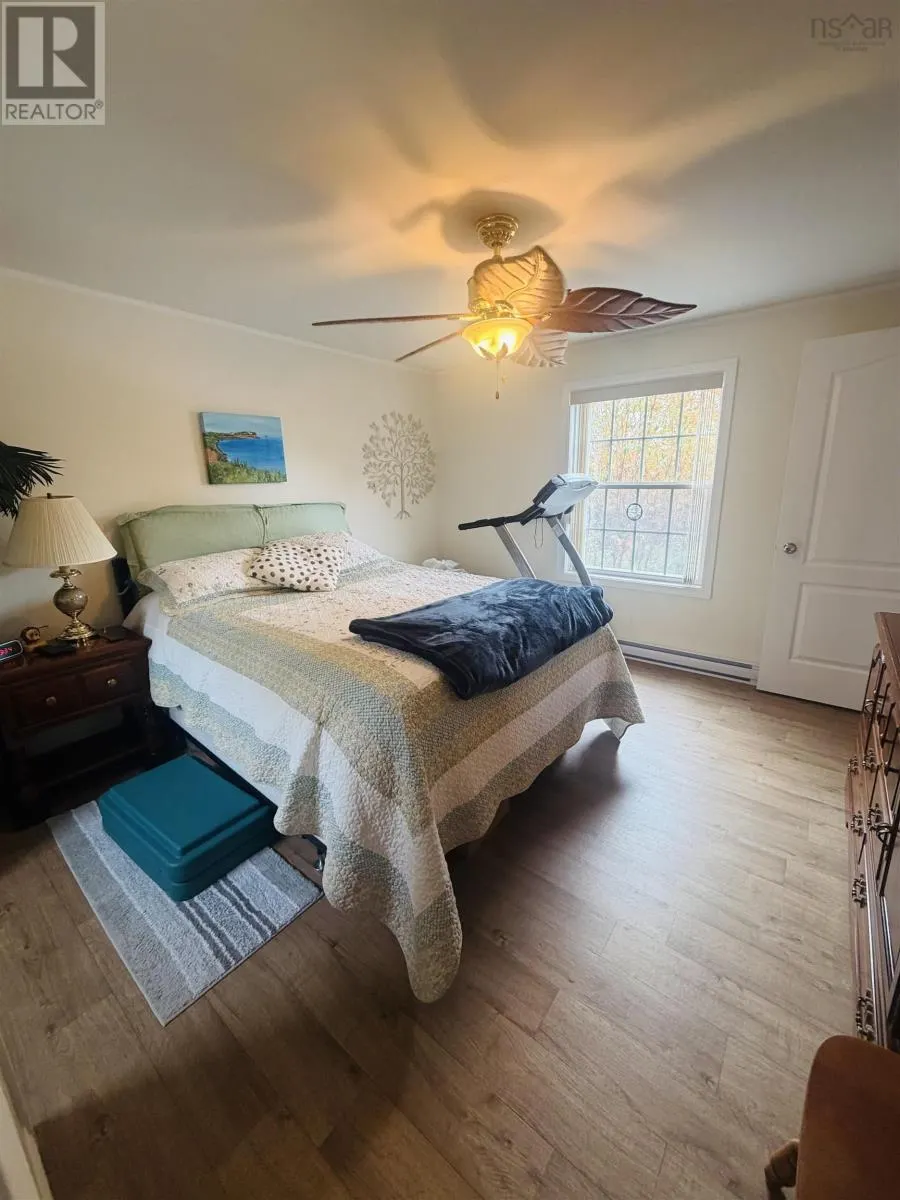 31 Lakefield Drive