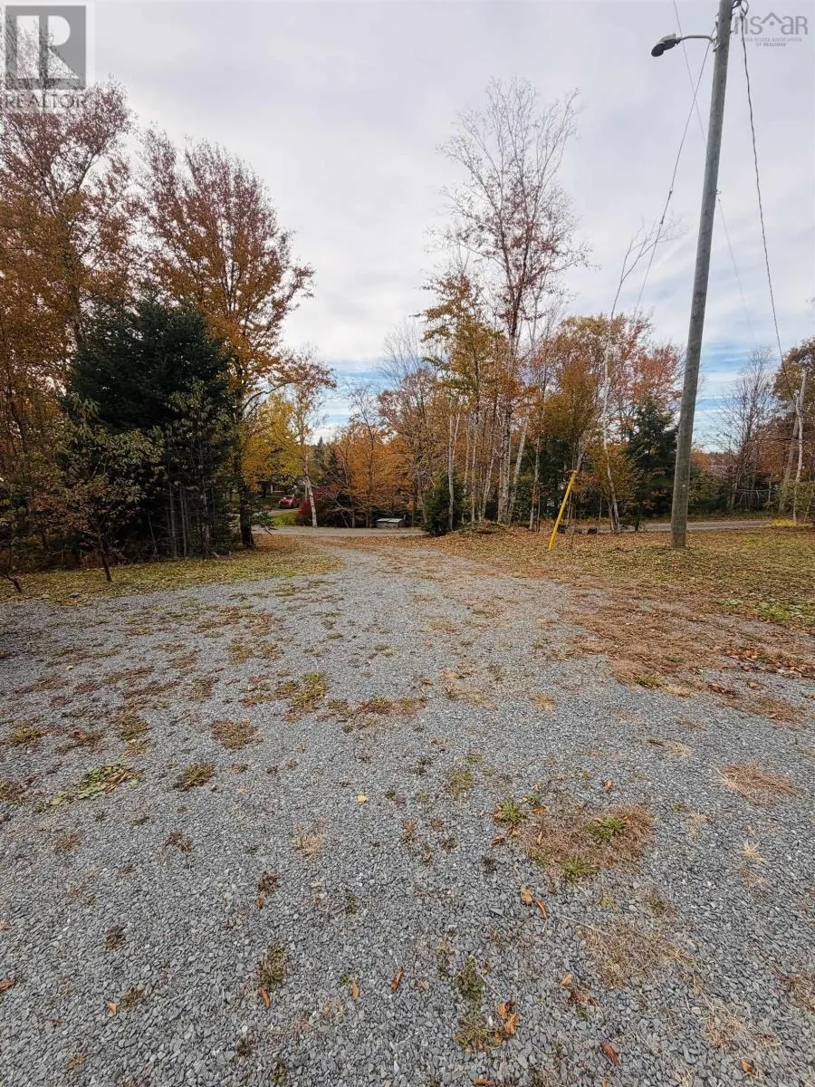 31 Lakefield Drive