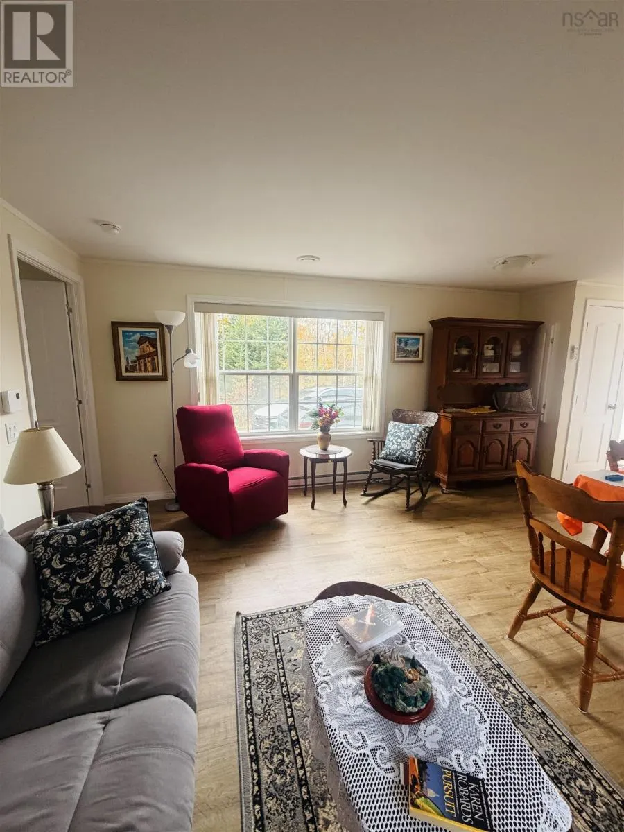 31 Lakefield Drive