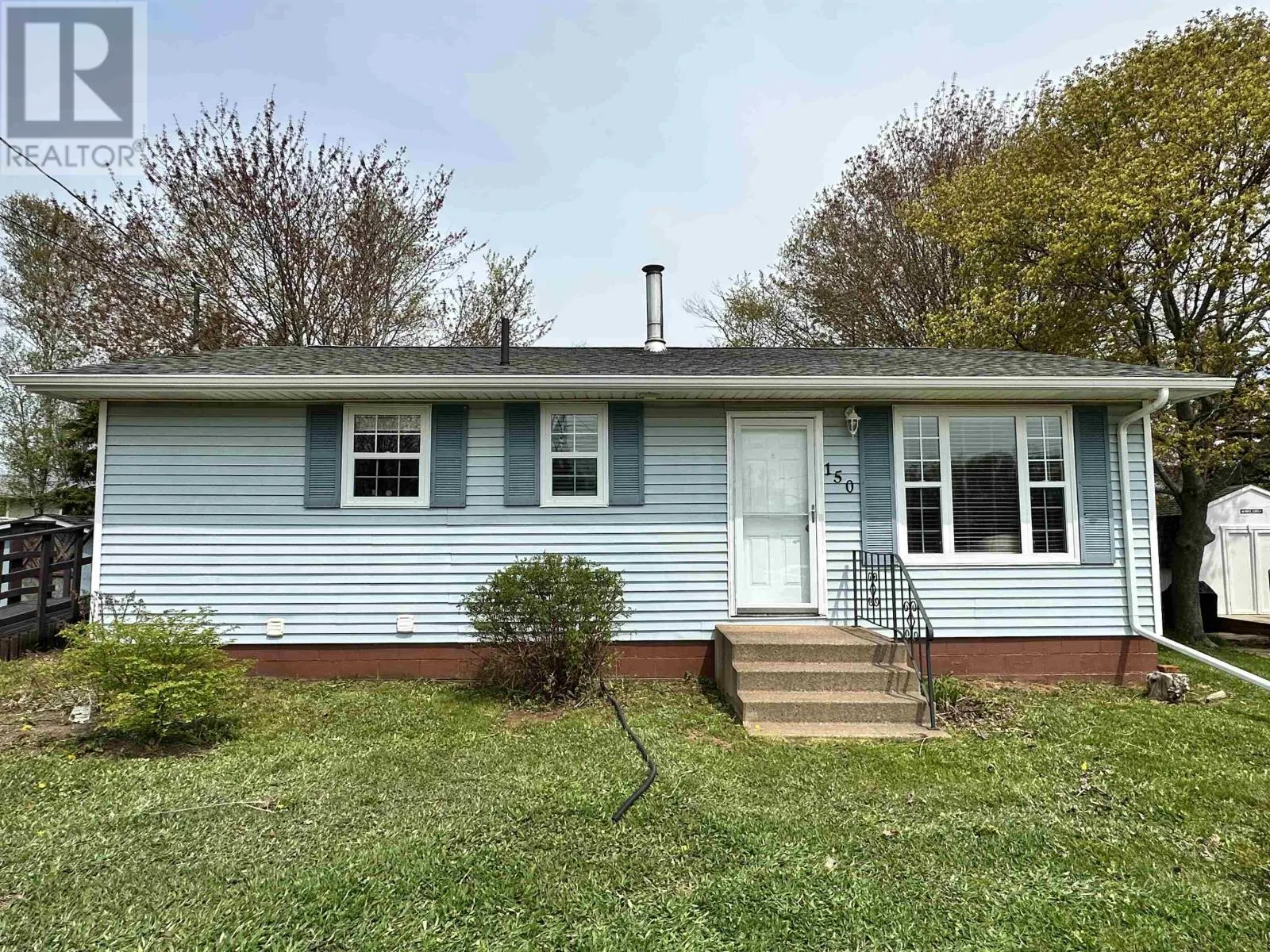 150 Parkwood Crescent