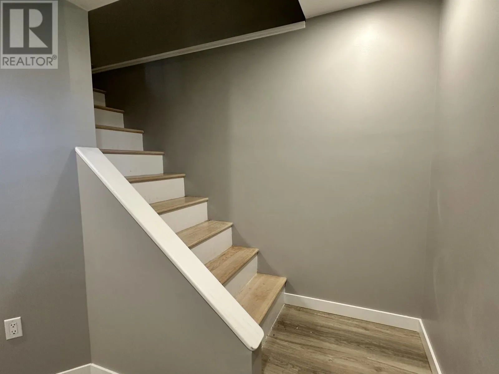 150 Parkwood Crescent