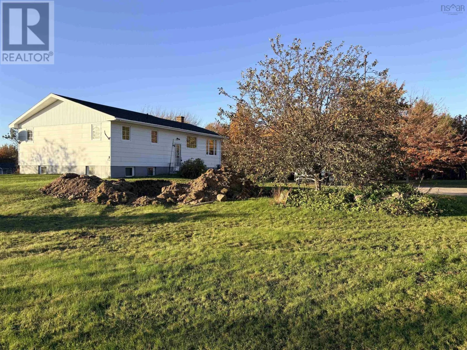 2561 Highway 327 Highway