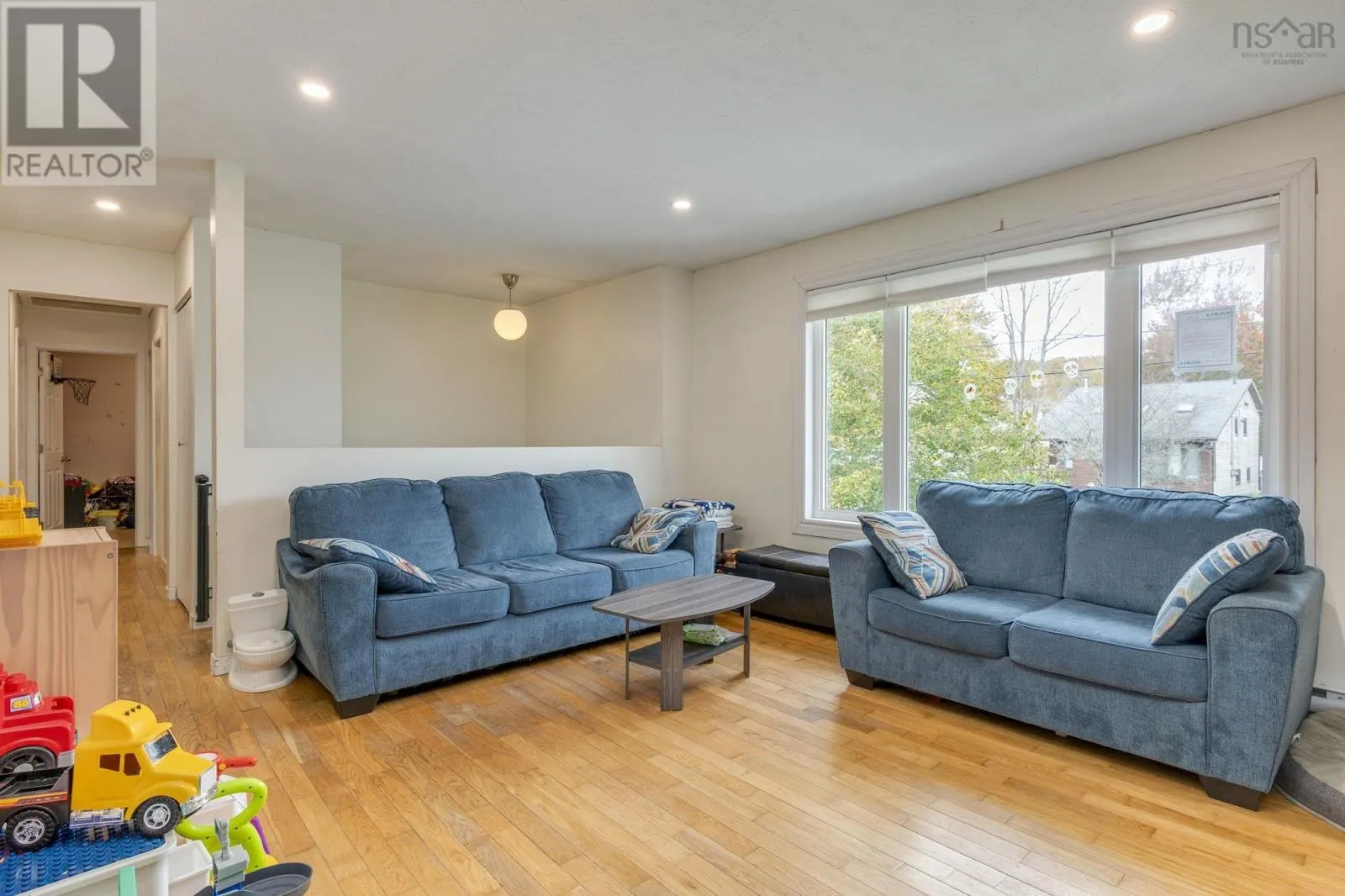 34 Nausett Crescent