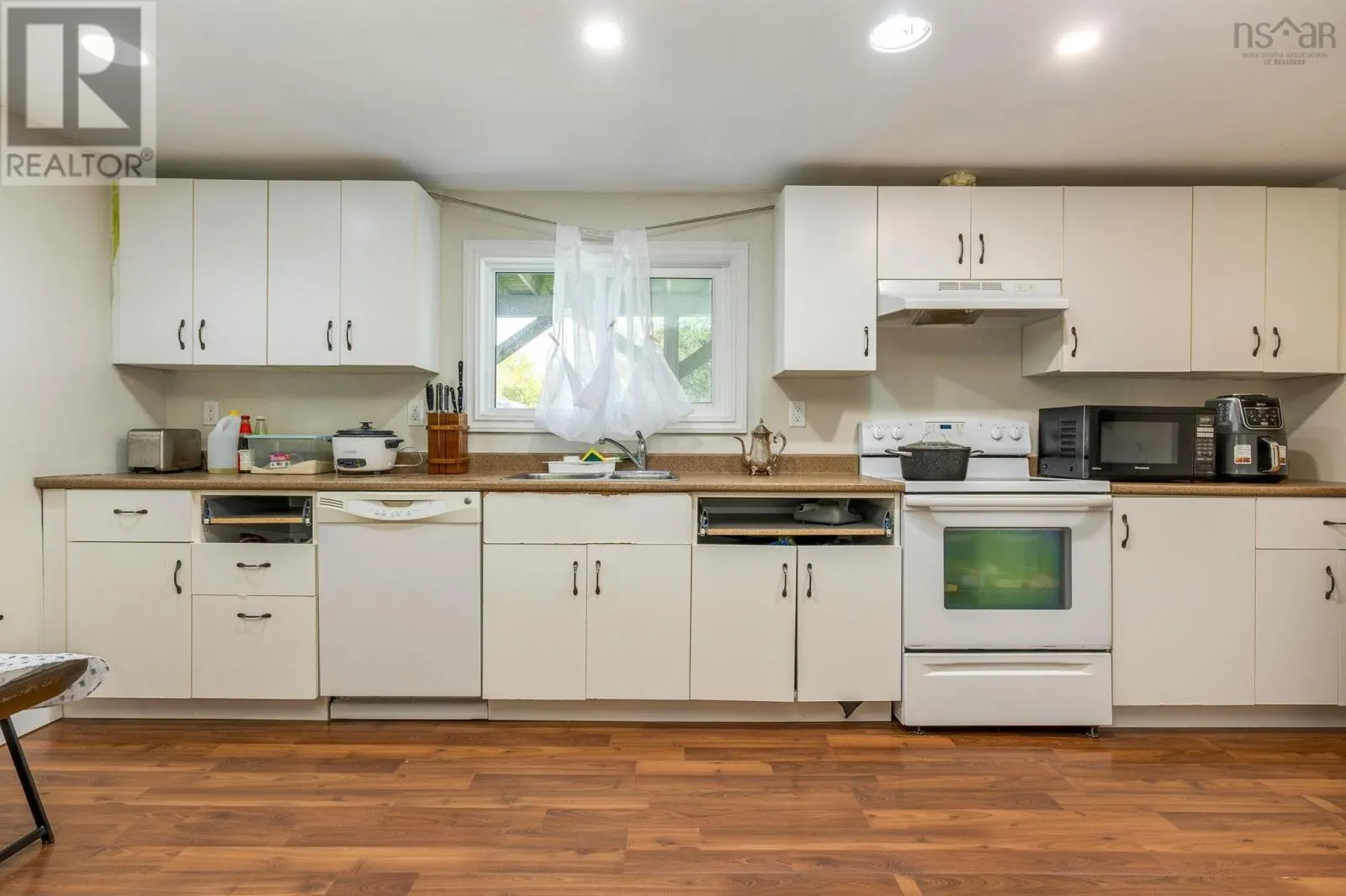 34 Nausett Crescent