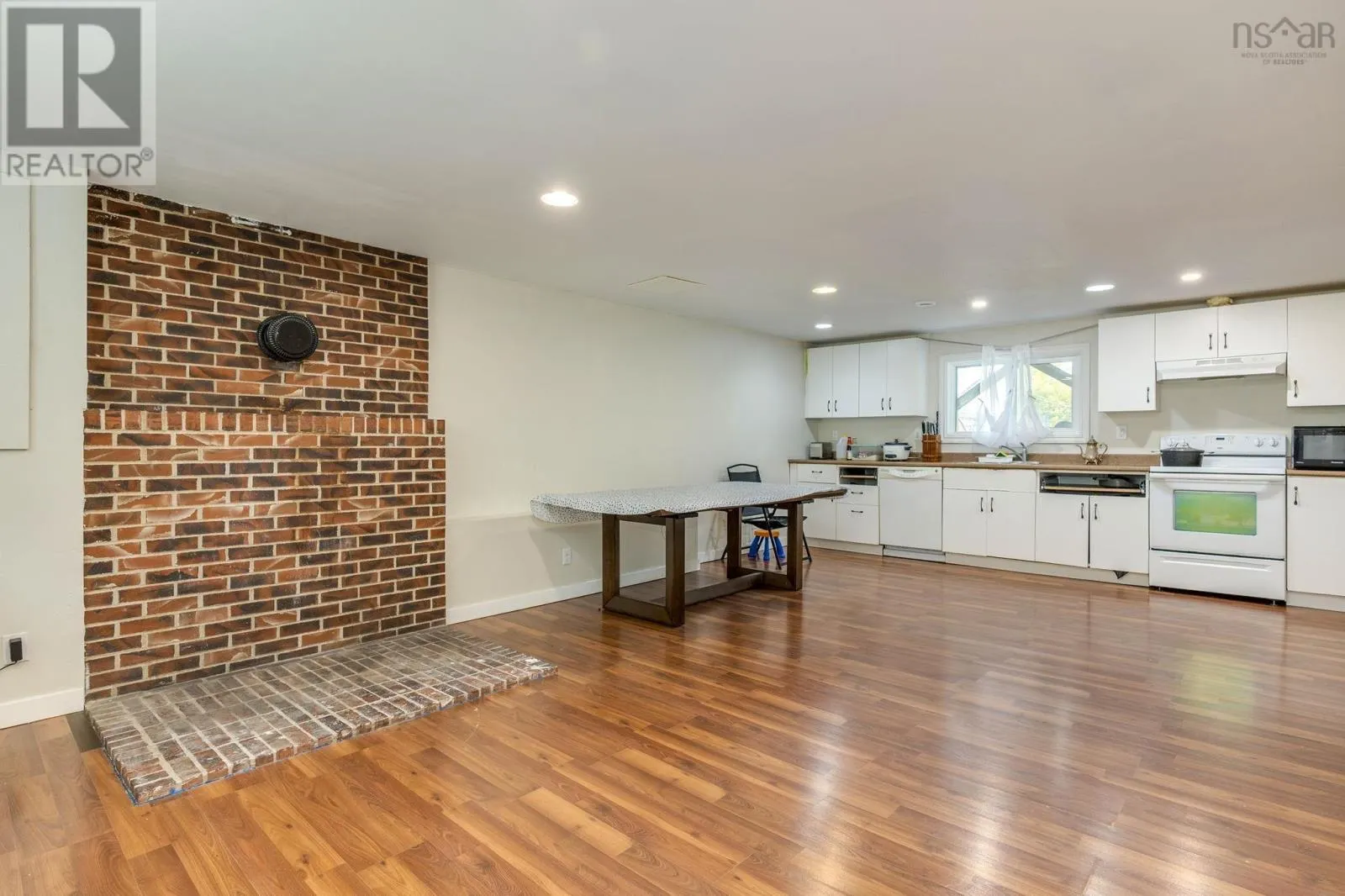 34 Nausett Crescent