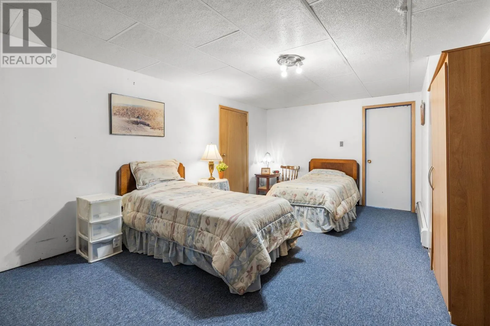 1 Upper Tea Hill Crescent
