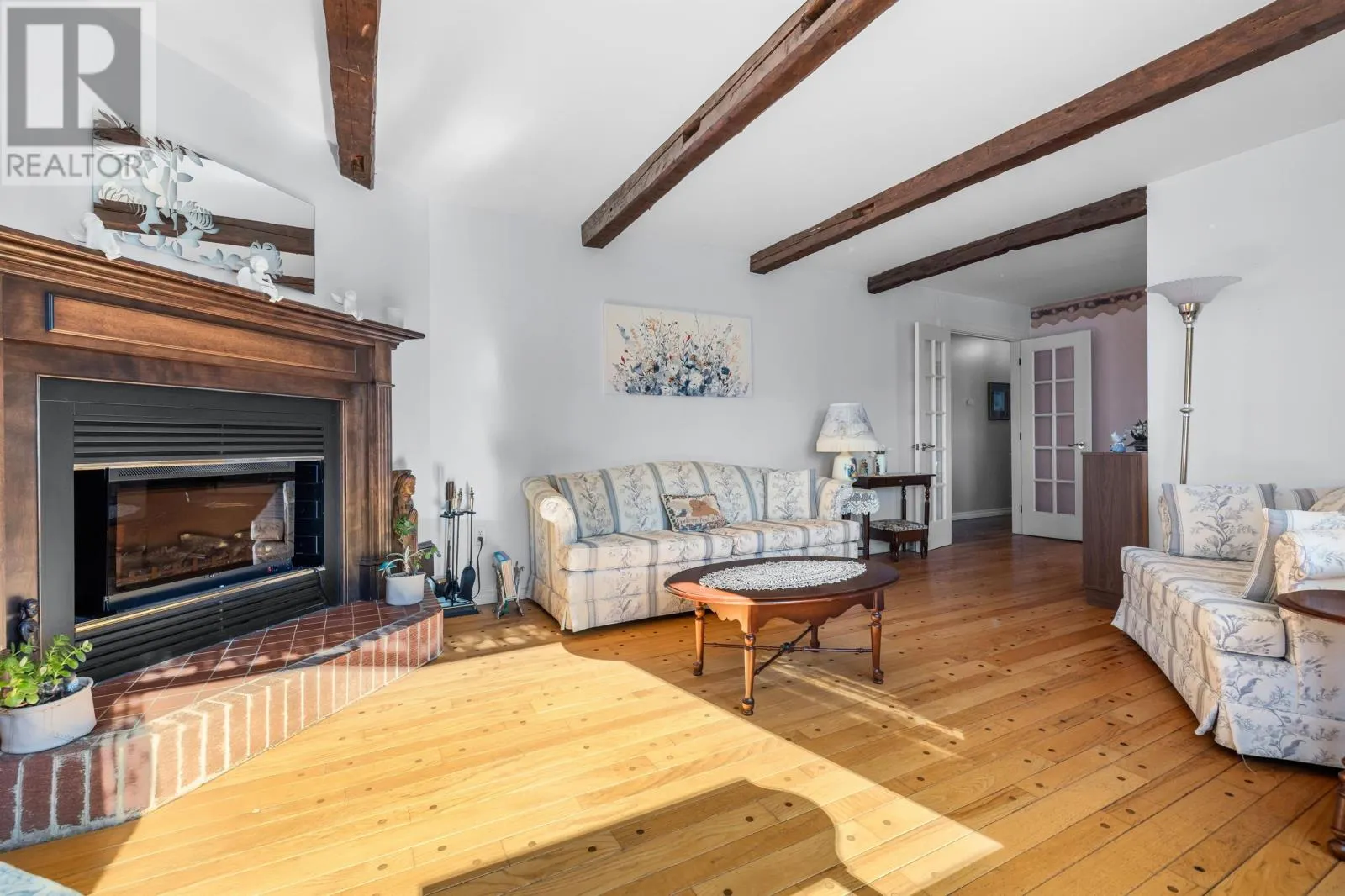 1 Upper Tea Hill Crescent