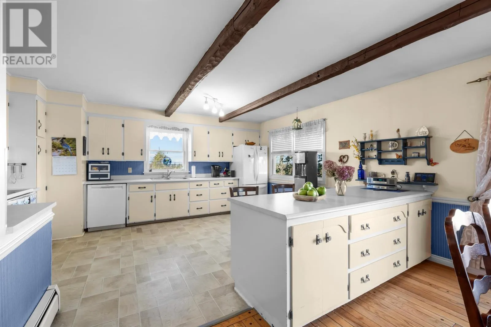 1 Upper Tea Hill Crescent