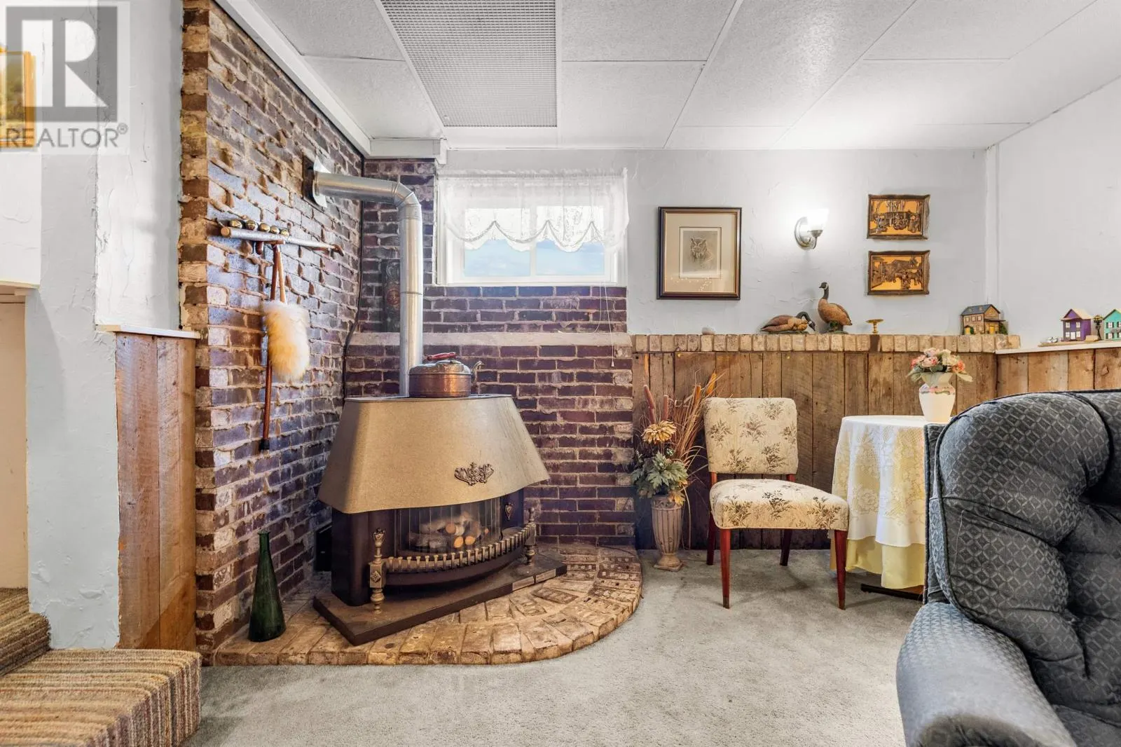 1 Upper Tea Hill Crescent