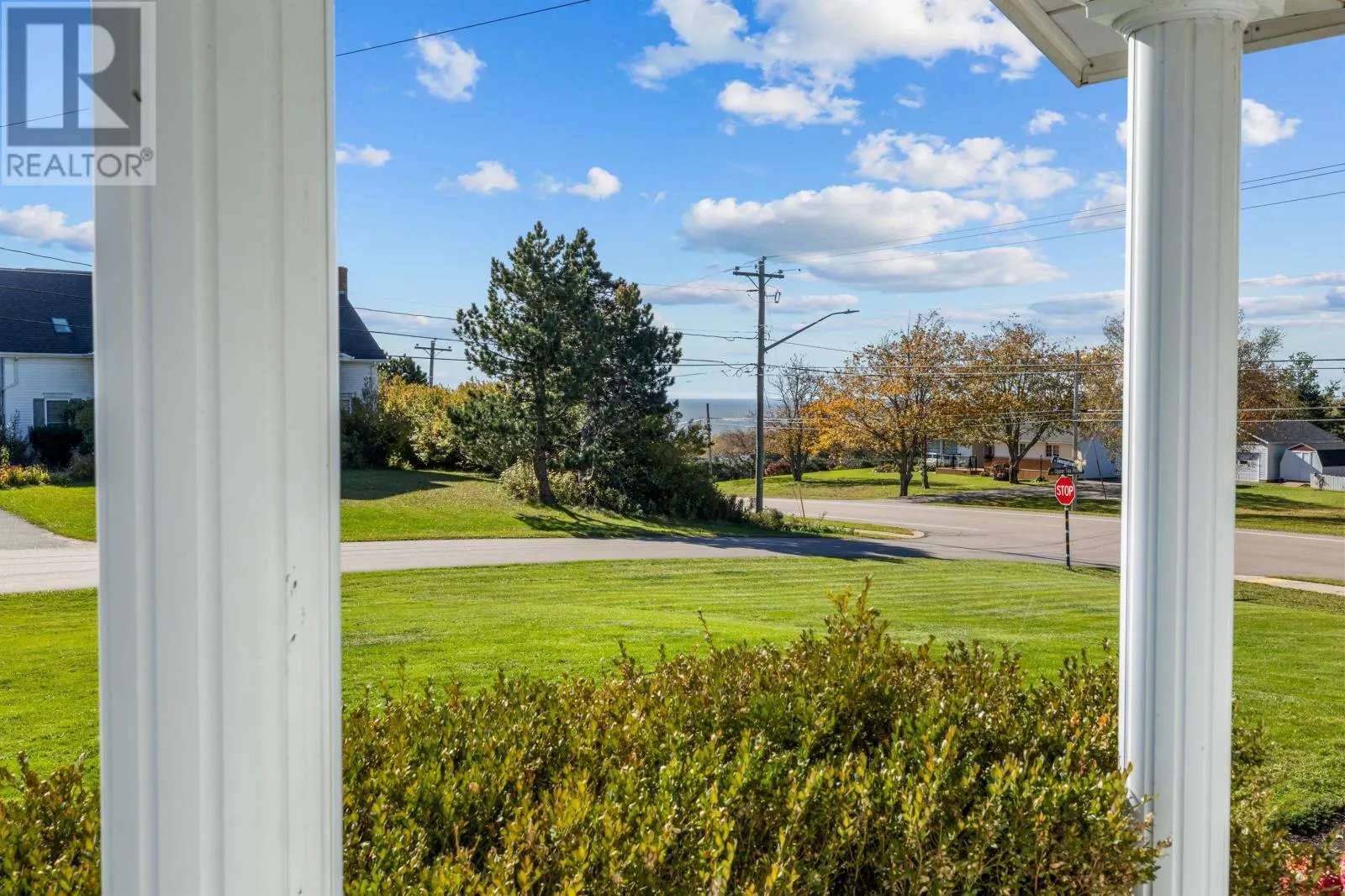 1 Upper Tea Hill Crescent