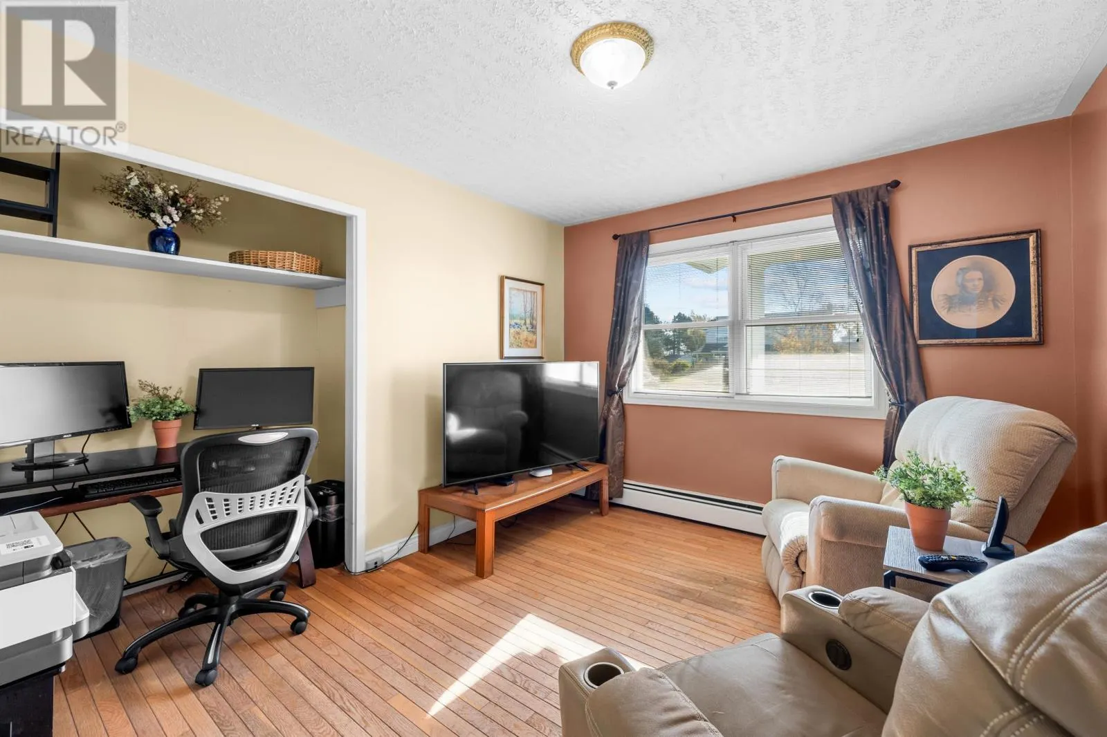 1 Upper Tea Hill Crescent